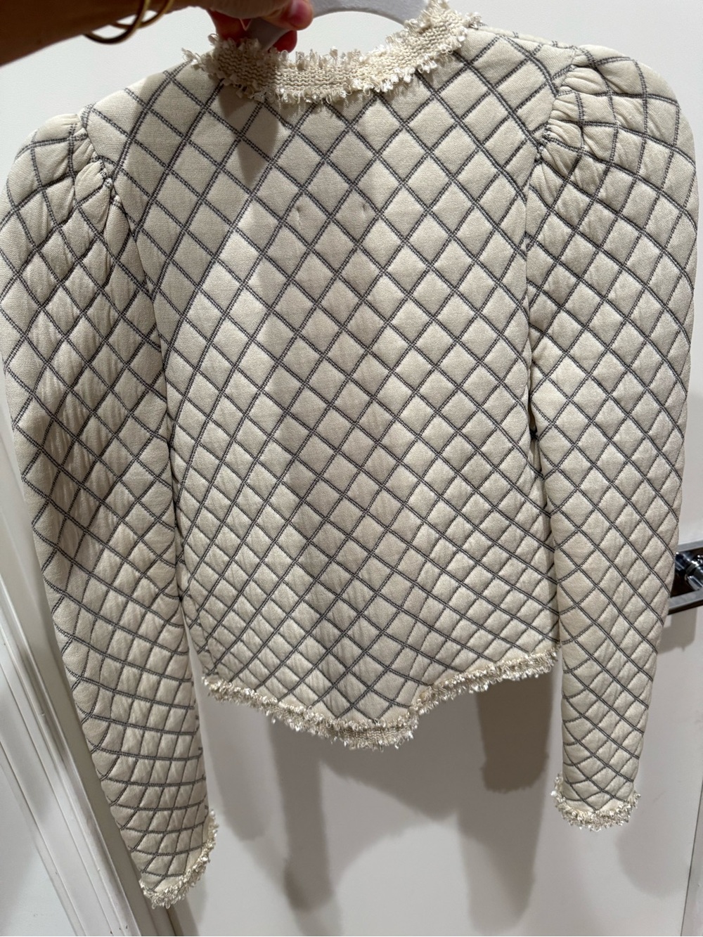 Sandro Cream Quilted Tweed Crop Blazer with Gray Diamond Stitching - Picture 5 of 6